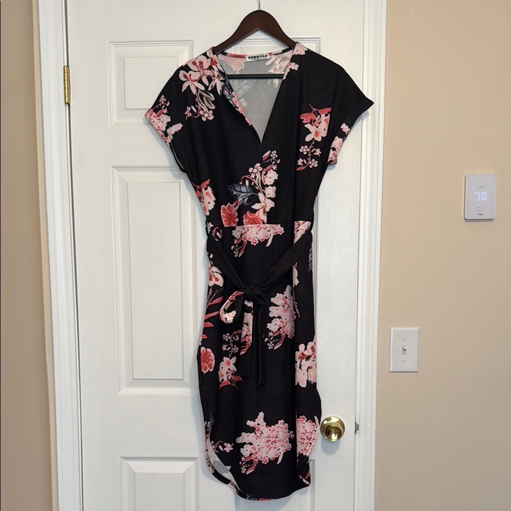 Floral Midi Dress with Dolman Sleeves and tie